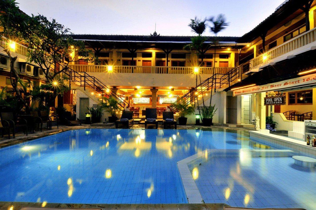 Rosani Hotel Kuta Lombok Exterior foto