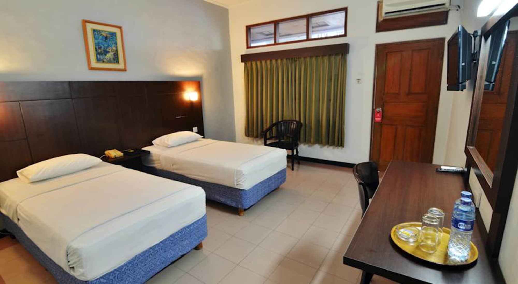 Rosani Hotel Kuta Lombok Exterior foto