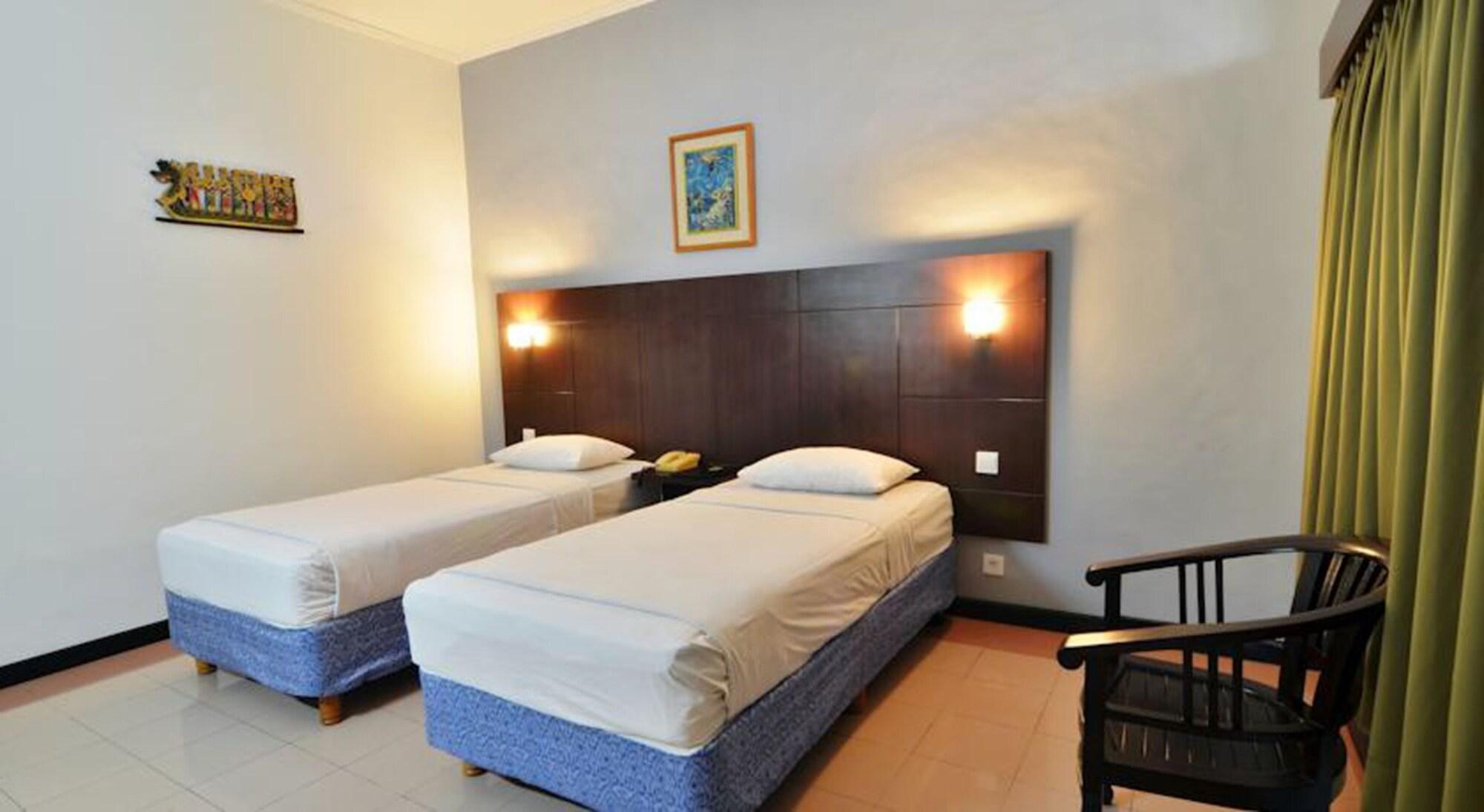 Rosani Hotel Kuta Lombok Exterior foto