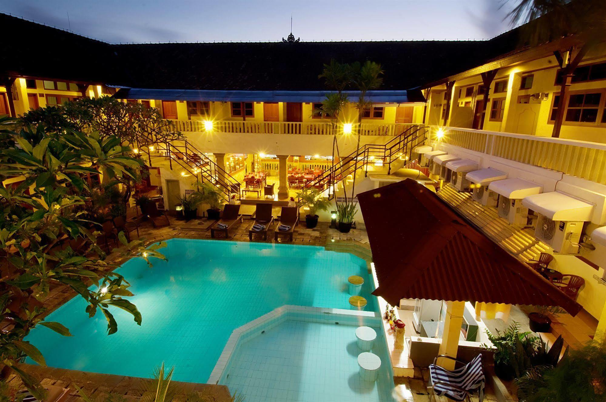 Rosani Hotel Kuta Lombok Exterior foto